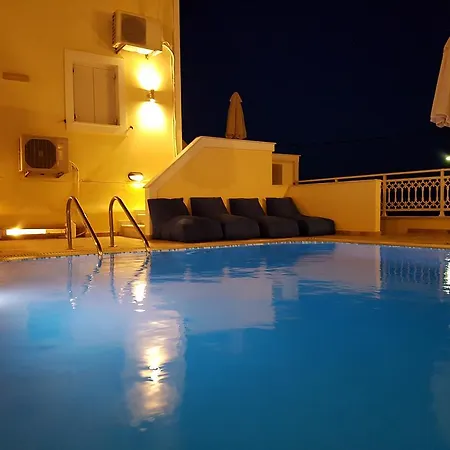 شقة فندقية سكاي أوف تهيرا ثيرا